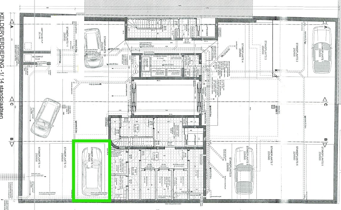 AUTOSTAANPLAATS IN PARKING GELEGEN RAVERSIJDE 
