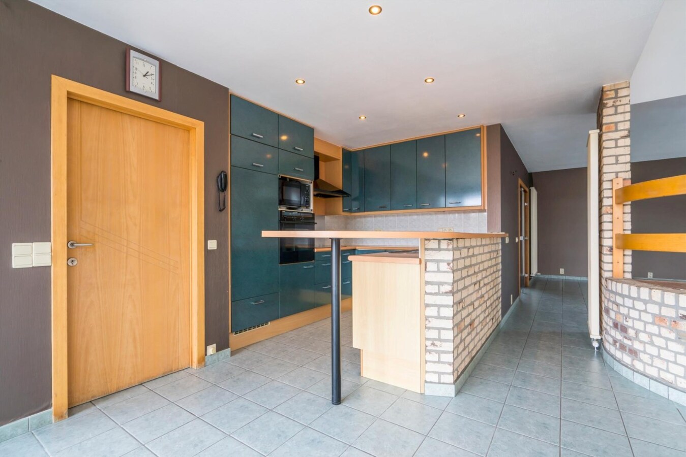 Rustig gelegen villa met 4 slaapkamers op 724m² te Koekelare 