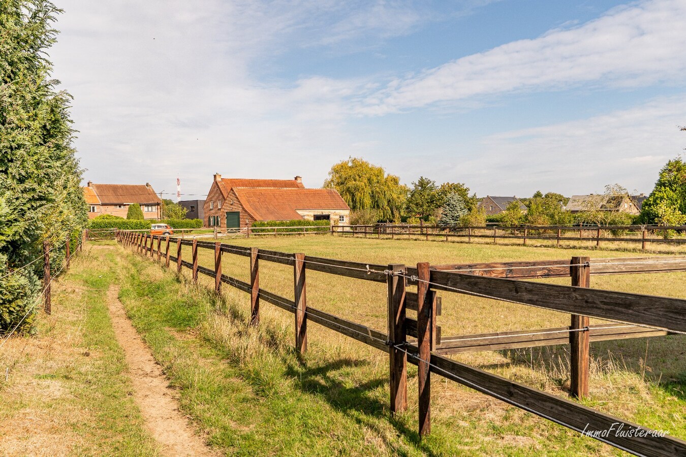Instapklare hoeve met paardenfaciliteiten op ca. 2,5 ha te Gruitrode (Oudsbergen) 