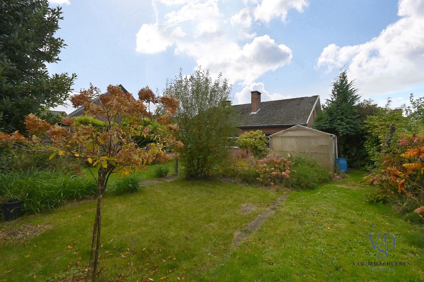 Ruime bungalowwoning met tuin en garage 