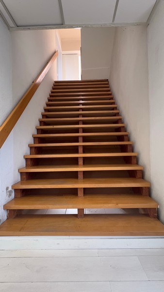 Commercieel gelegen handelspand te koop in Deinze (Astene)