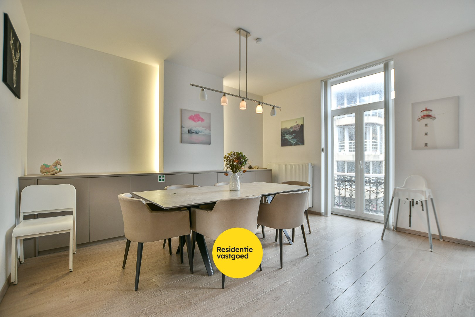 Comfortabel triplexappartement met 3 slaapkamers en terras in hartje Blankenberge 