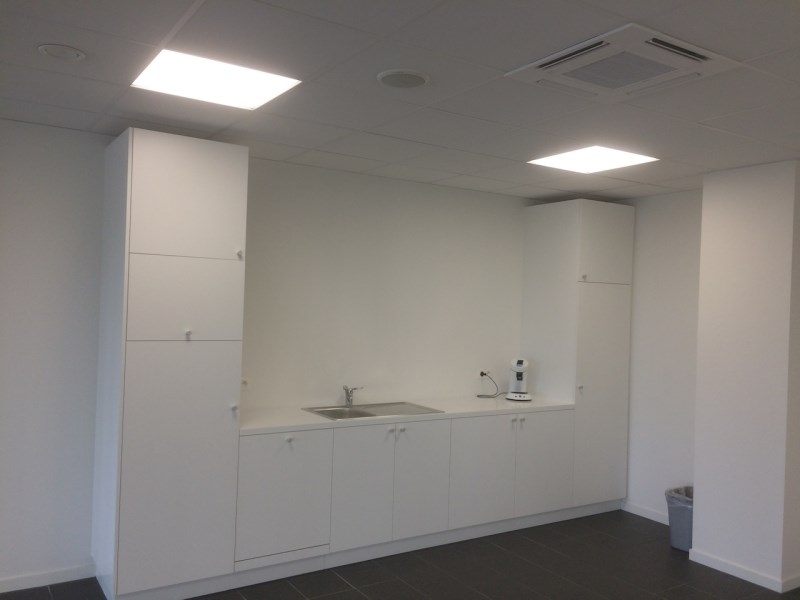 Kantoren te huur op linkeroever in Kallo