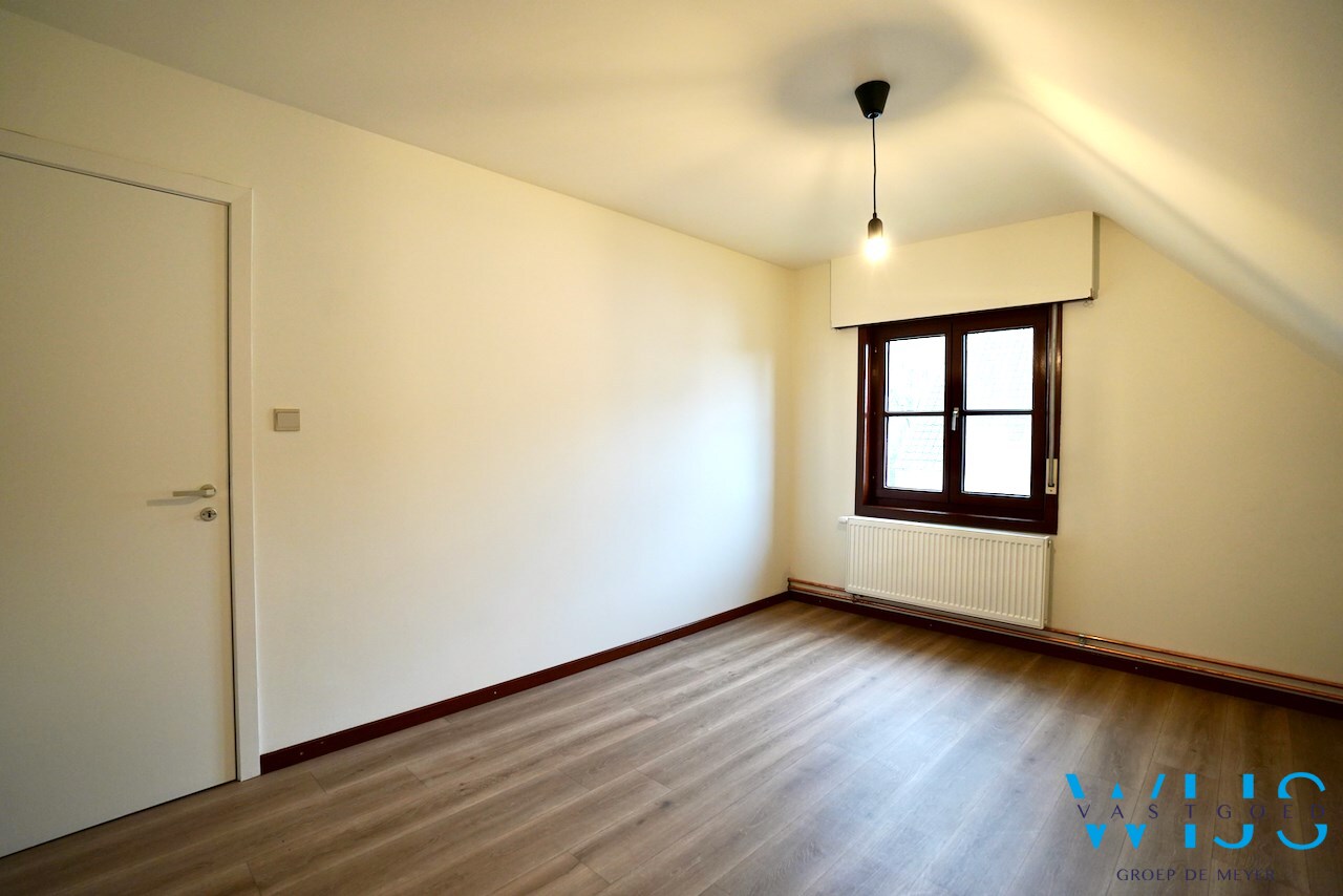 Landelijk gelegen woonhuis op 902m² te ERTVELDE ! 