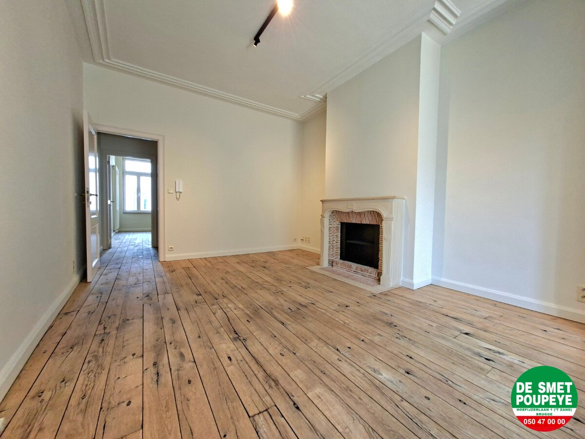 Ruim triplex appartement met 2 terrassen 