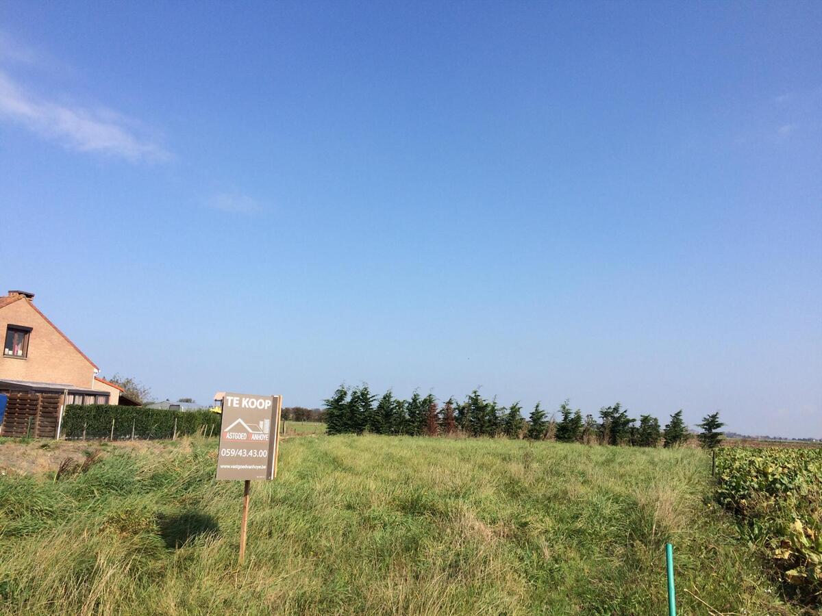 PRACHTIG LOT BOUWGROND TOPPER ! DOE EEN BOD ... 