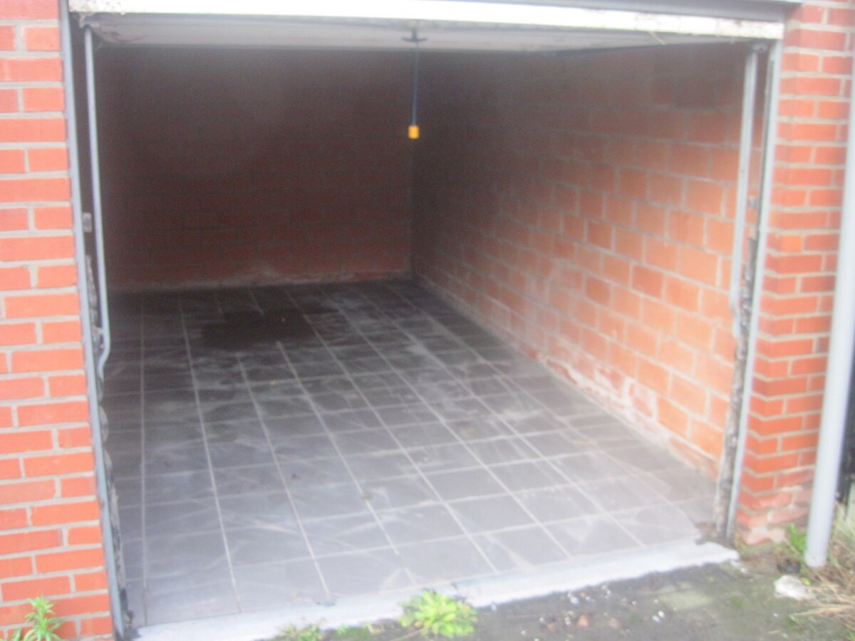 Garage in de onmiddellijke nabijheid van de Markt. 