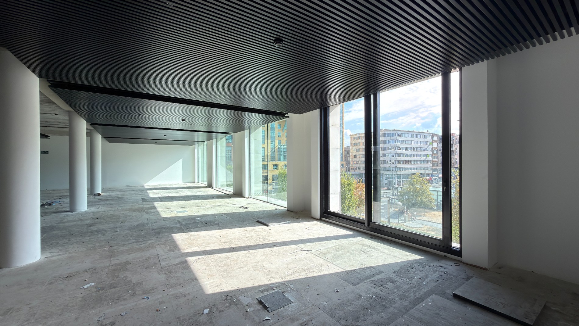 Gerenoveerde kantoren te huur aan het station Antwerpen-Centraal