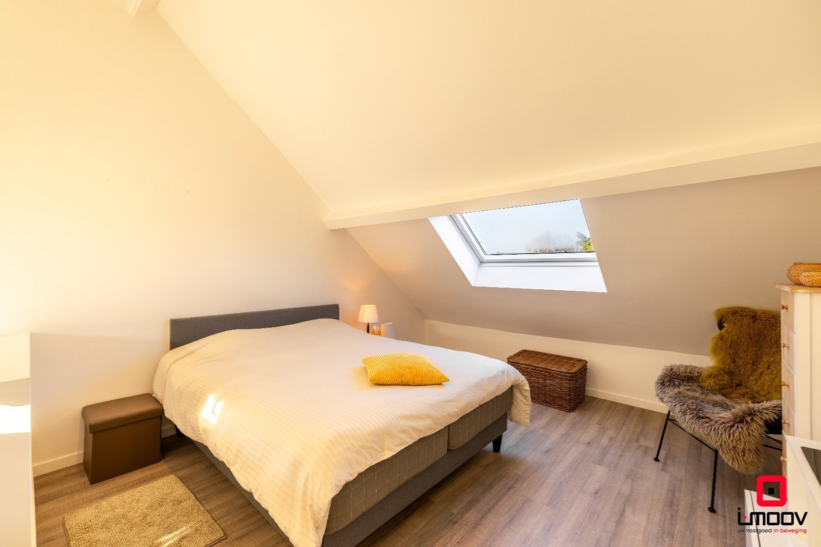 Hedendaags gerenoveerde stadswoning met lichtrijke leefruimtes en optie tot kangoeroewonen 