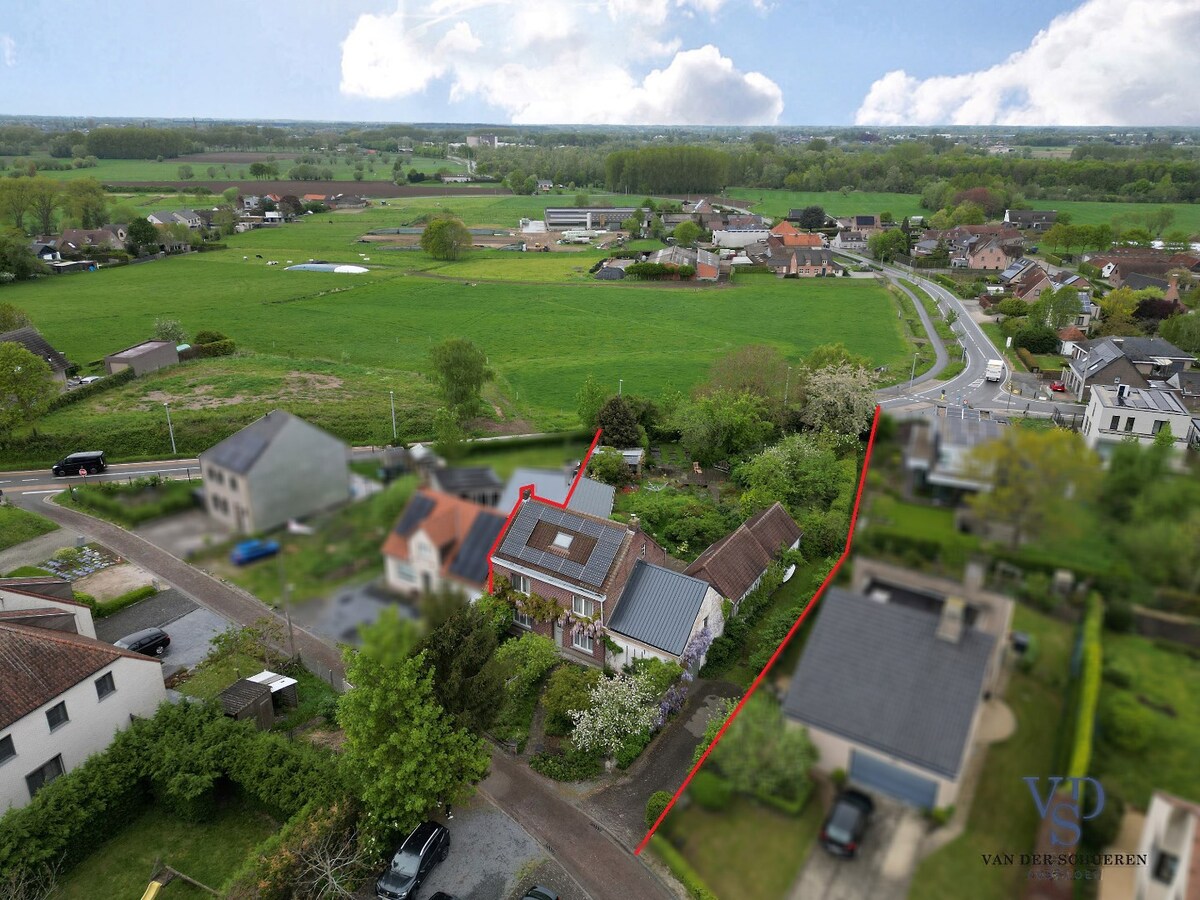 Charmante woning op royaal perceel van 1.618 m² 