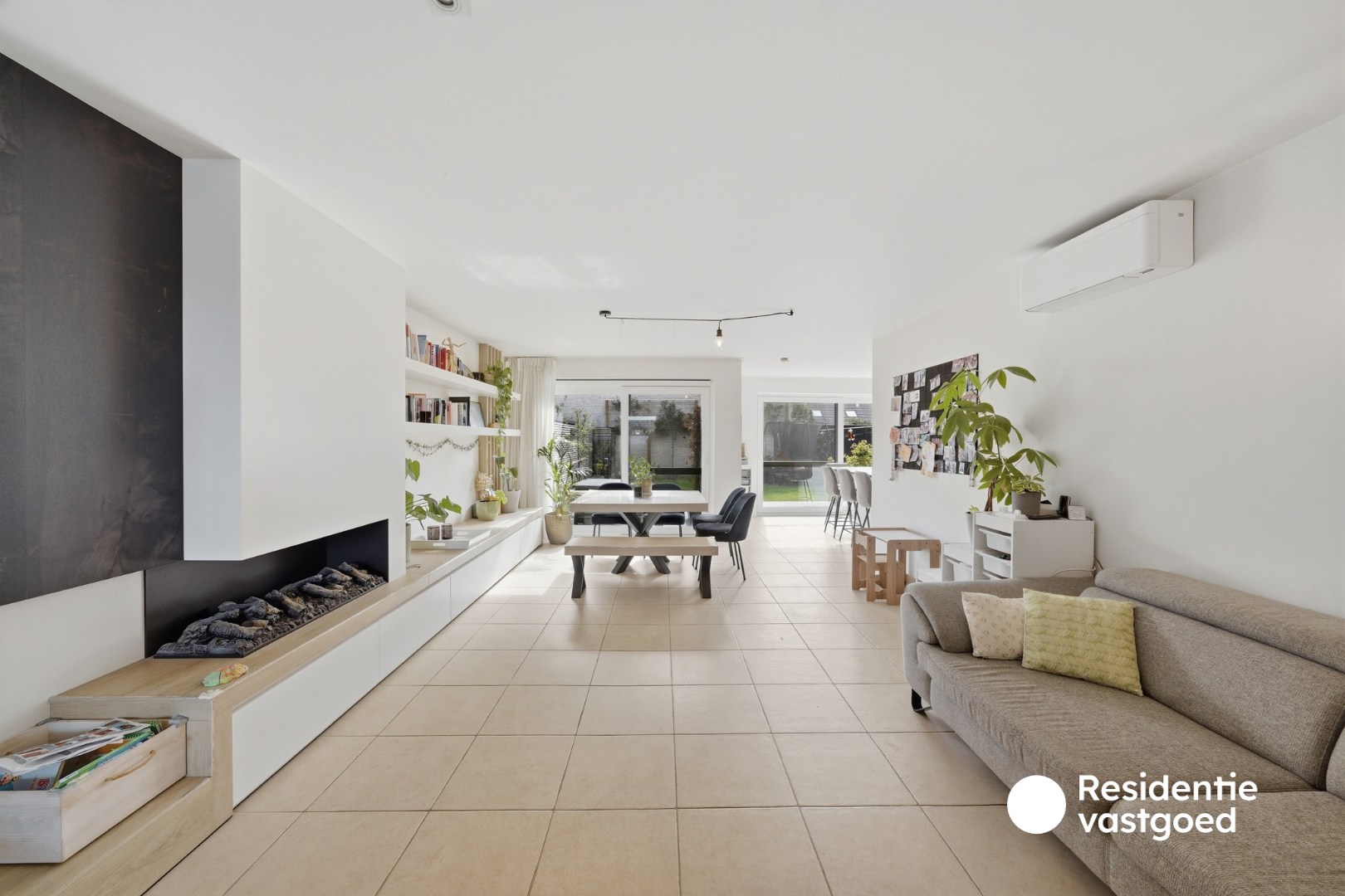 Instapklare woning te koop met garage en tuin! 