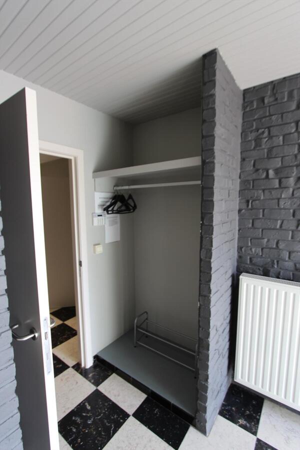 Woning met 4 slaapkamers en garage te Koekelare 