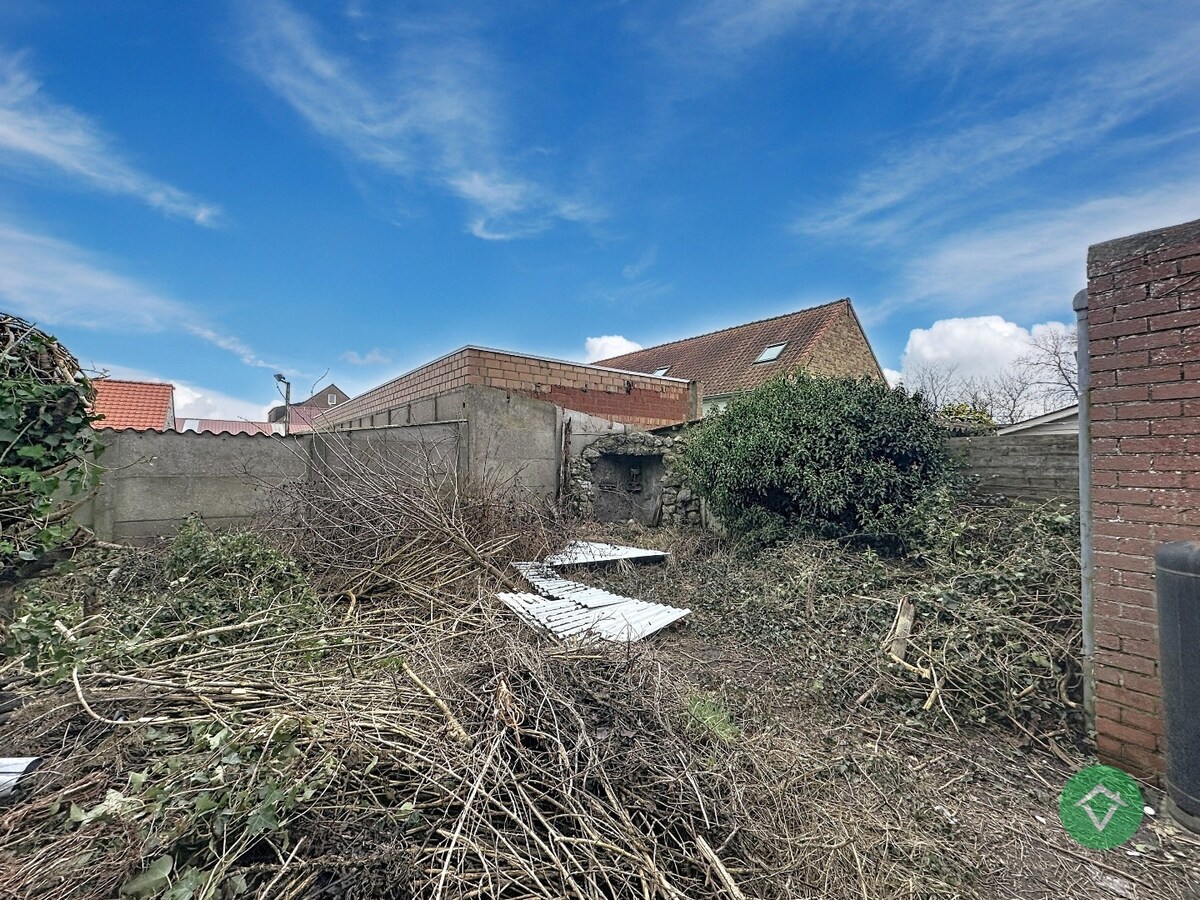 Solide woning met 3 slaapkamers, garage en tuin op topligging in Beerst nabij Diksmuide 