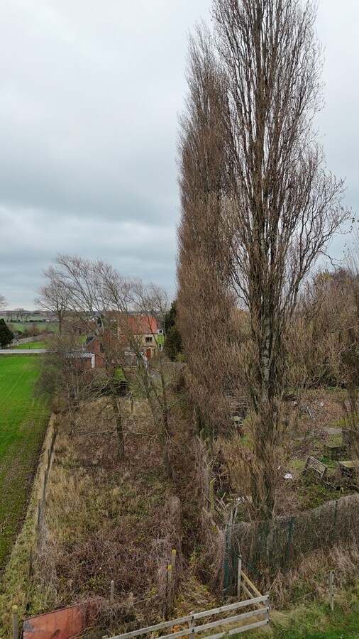 Te renoveren handelshuis te Eernegem 