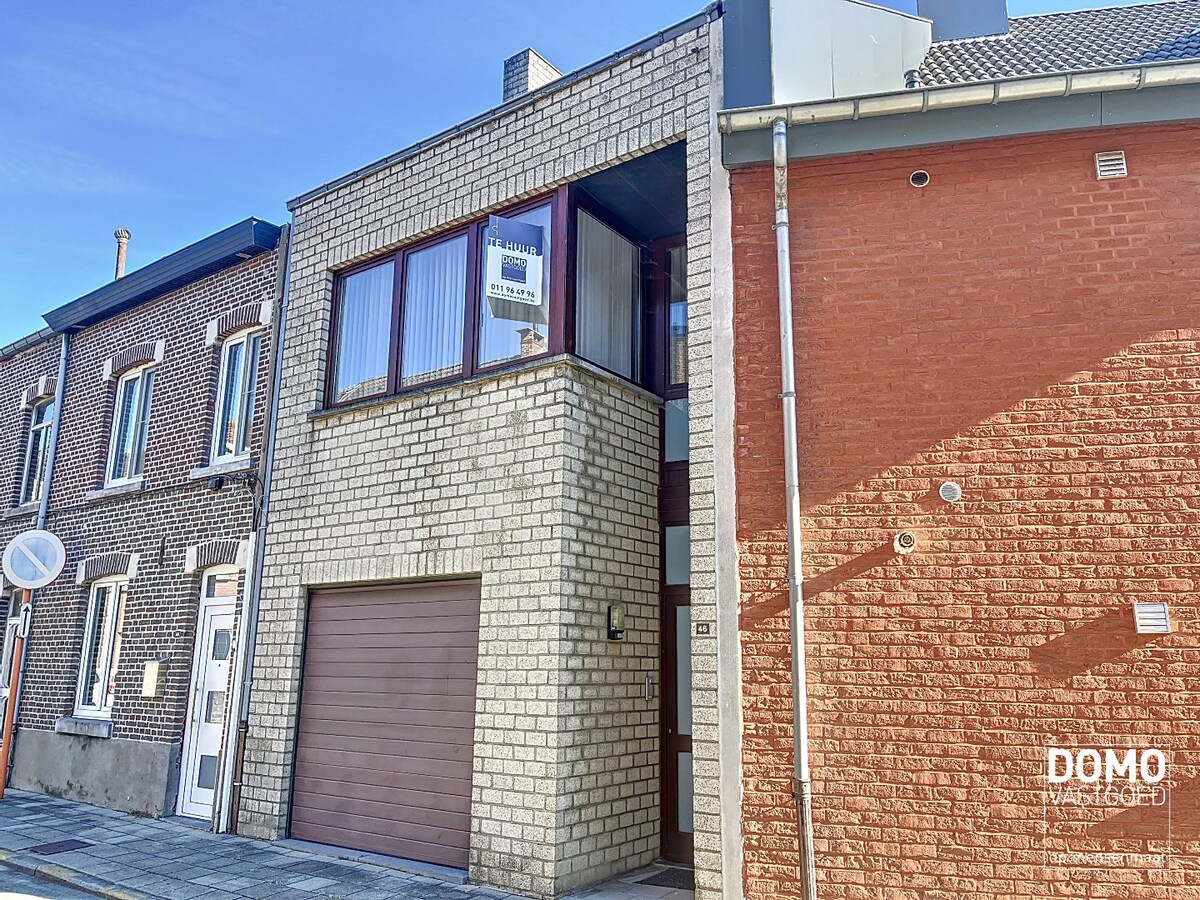 Woning met tuin, garage en 2 slaapkamers op wandelafstand van het centrum van Hasselt 