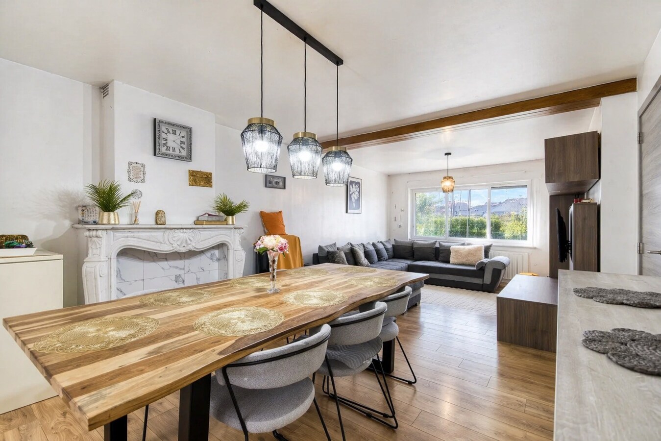 Instapklare woning te Ingelmunster met 3 slaapkamers en uitweg achteraan! 