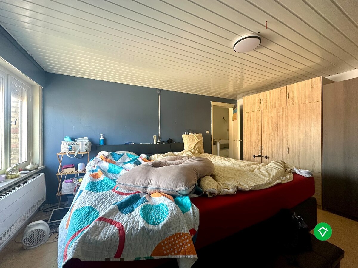 Ruime gezinswoning op perceel van 1126 m²  - tal van mogelijkheden! 