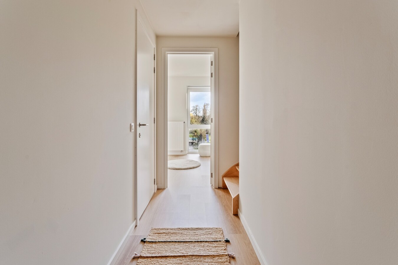 Instapklare en volledig afgewerkte nieuwbouwwoning 