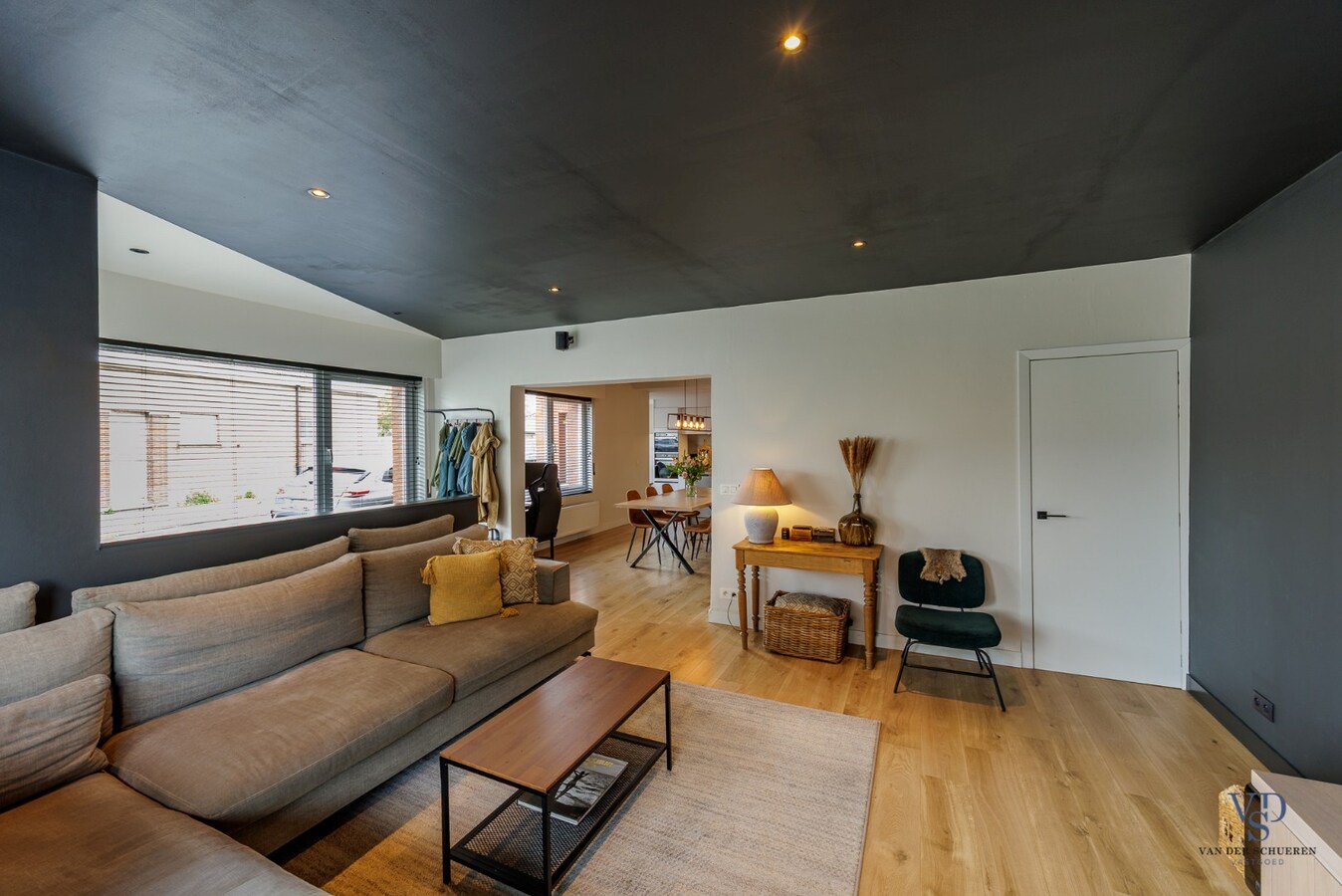 Stijlvol gerenoveerde woning. 