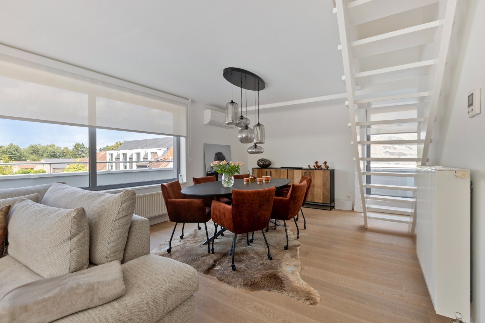 Luxueus dakappartement met uitzonderlijk terras in Geel-centrum 