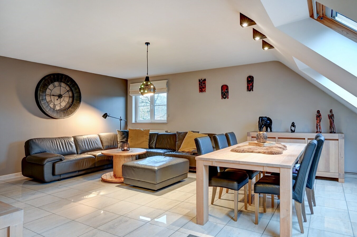 Heel ruim penthouse met privétuintje van 80 m² 