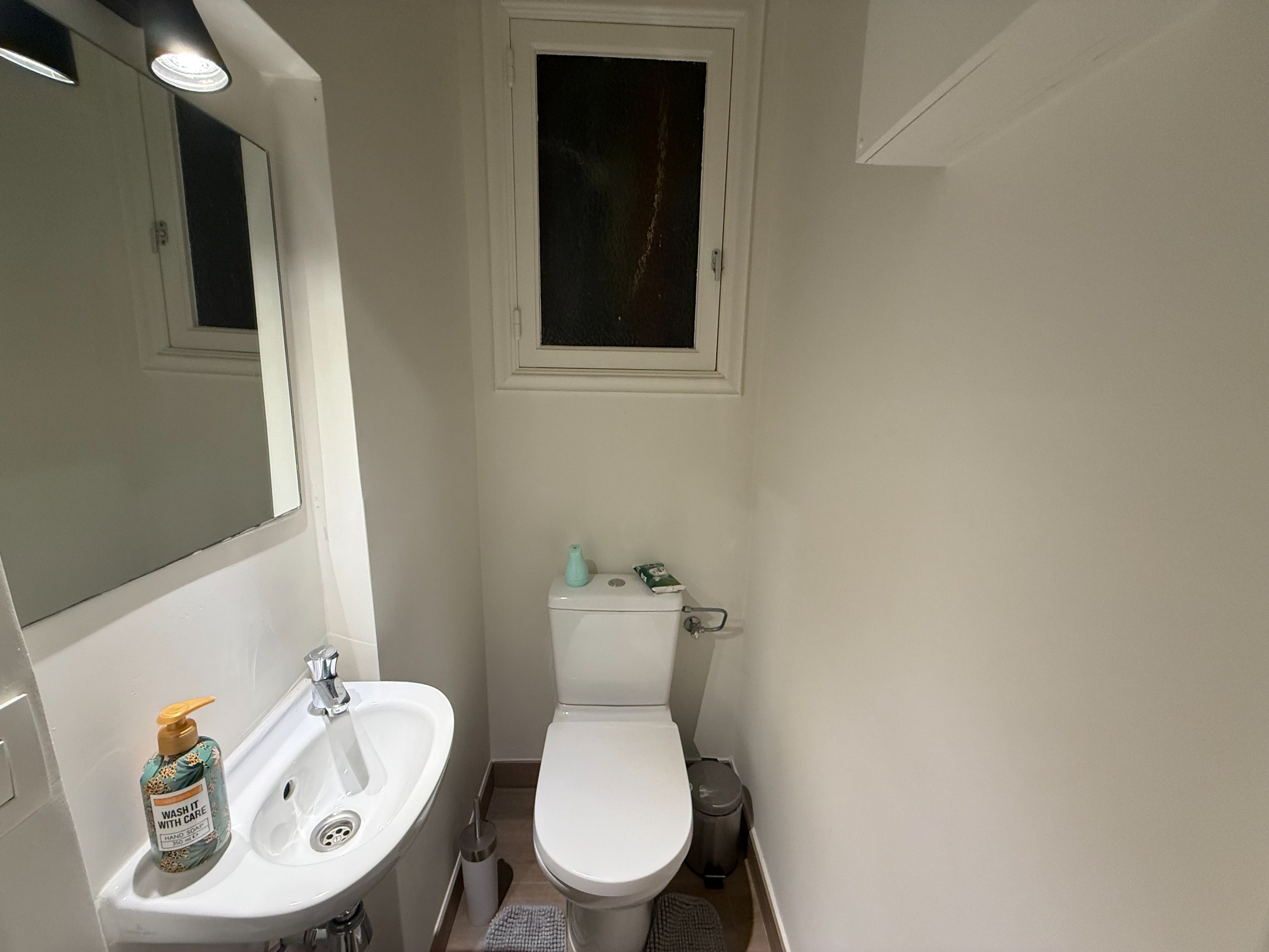 Non-meublé - Charmant appartement à louer dans l'avenue des Reines au centre de Knokke. 