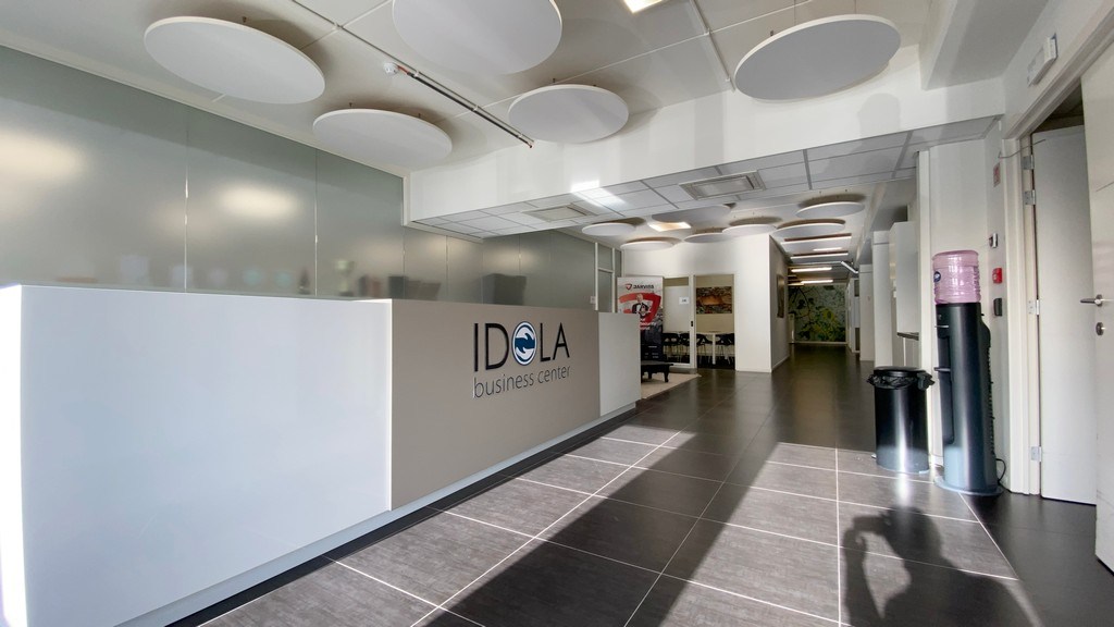 Gemeubelde kantoren in Idola Bedrijvencentrum in Lochristi