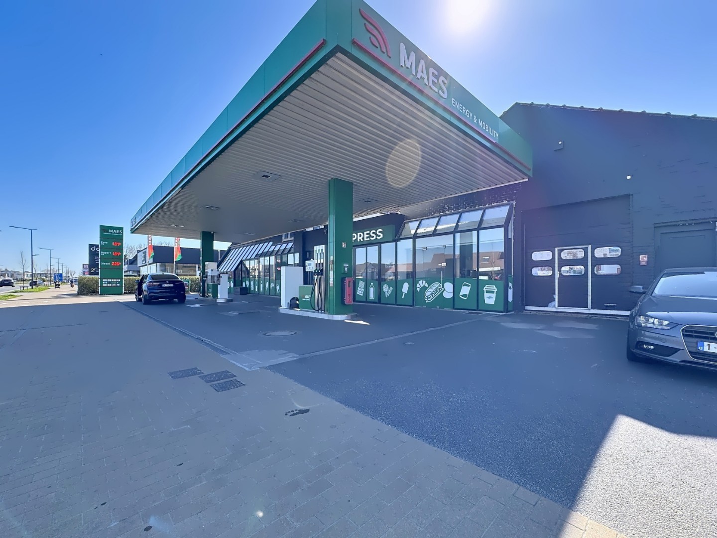 Uiterst gunstig gelegen commerciële ruimte 