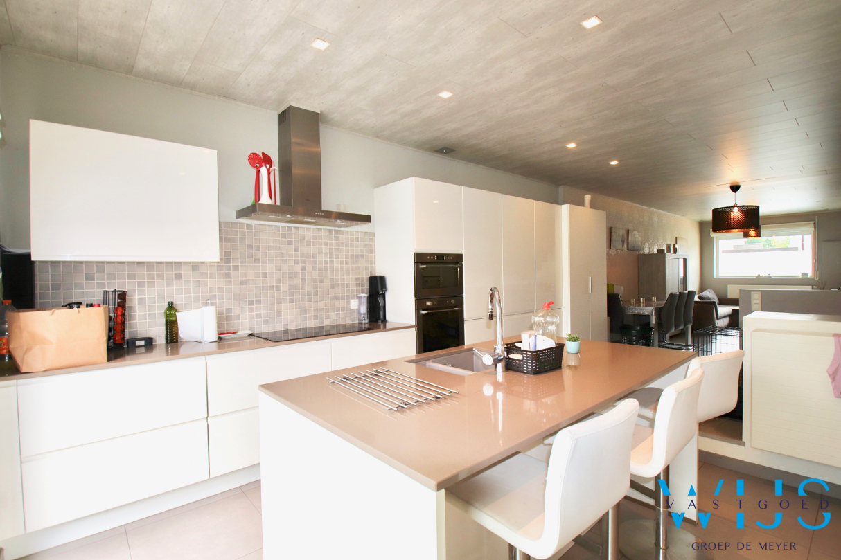 Gezellig woonhuis te centrum SLEIDINGE ! 