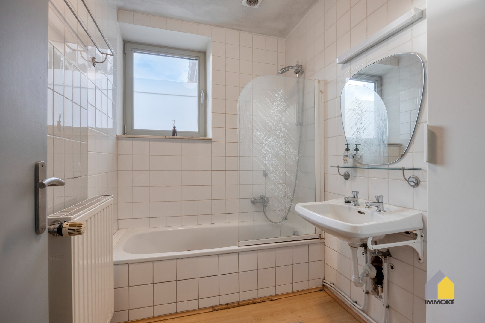 Appartement (161 m²) met ruime woonkamer en 3 slaapkamers. 