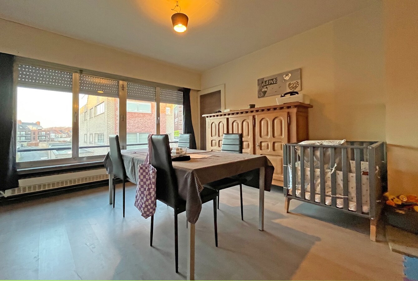 2 appartementen met gelijkvloers  magazijn 