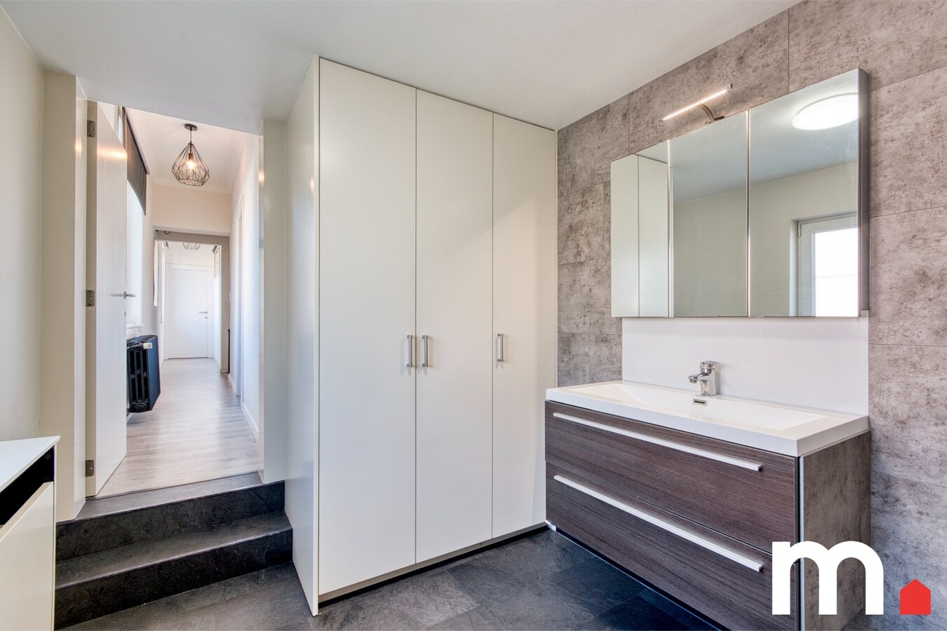 Centraal gelegen instapklare woning te Kortrijk ! 