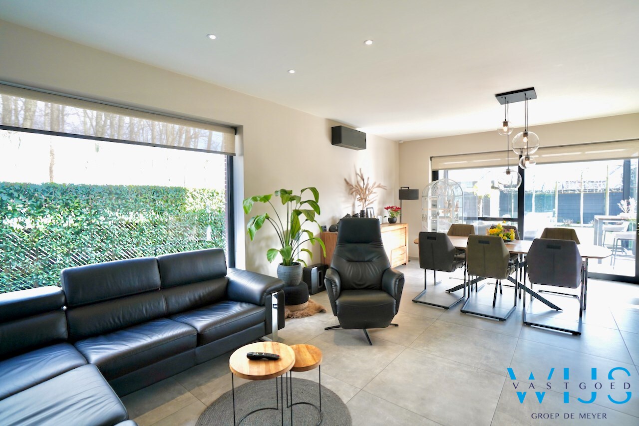 Prachtige HOB met unieke afwerking te Bassevelde ! 