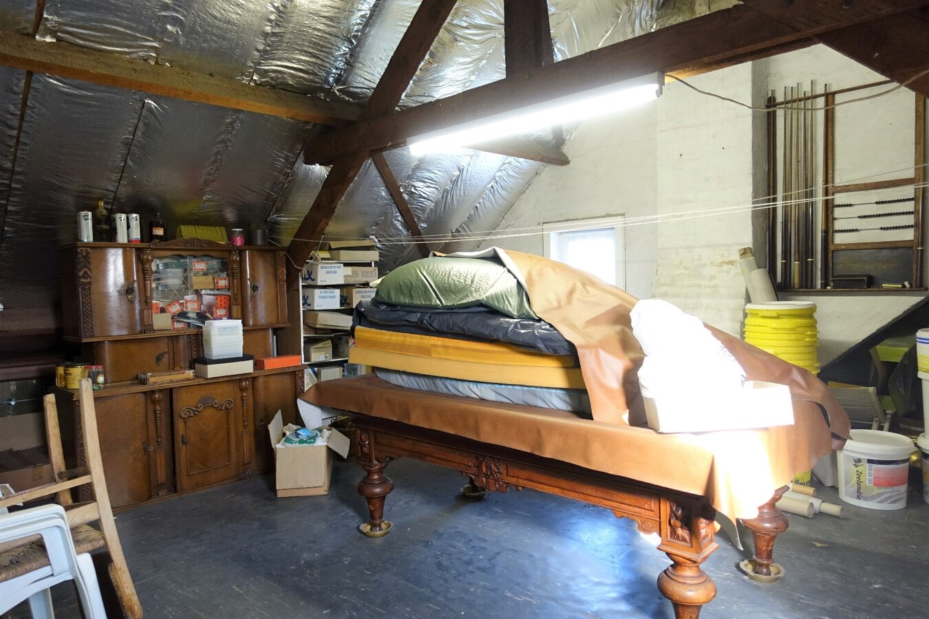 Karaktervolle woning met dubbele garage op 1.408m² 