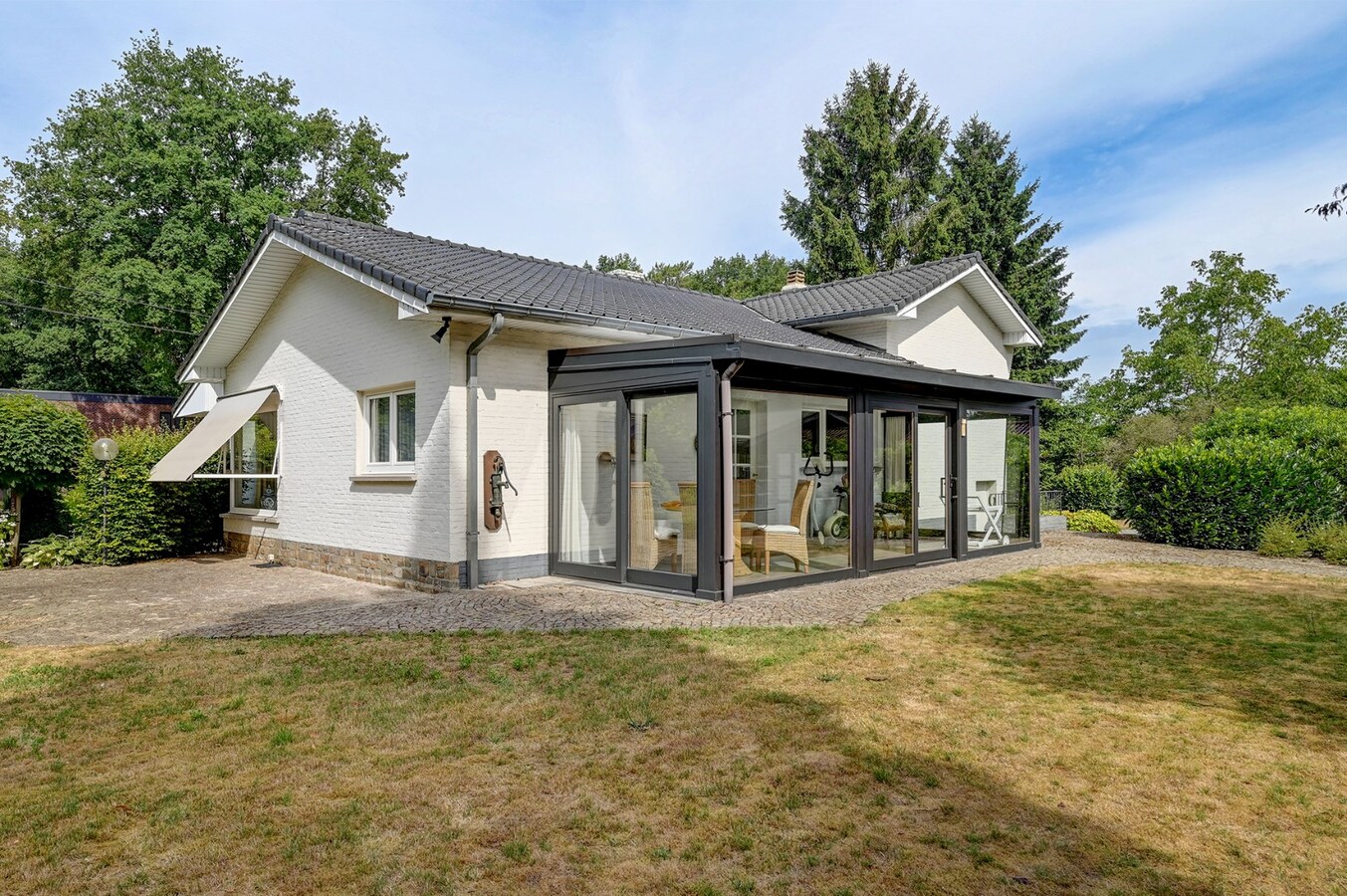 Perfect onderhouden woning met 3 slaapkamers en sauna 