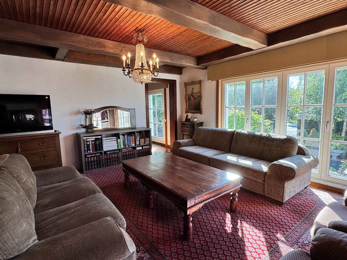 Mooie woning met nieuwe praktijkruimte of studio 