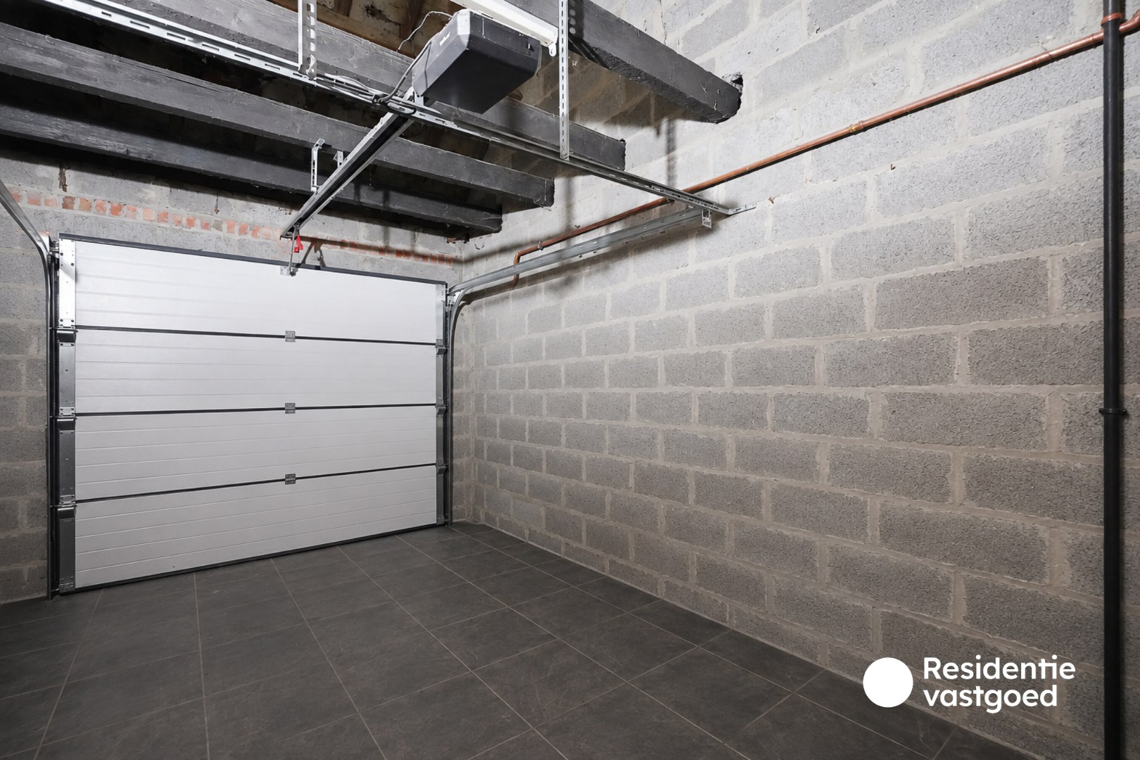 Ruime gezinswoning met grote tuin in kindvriendelijke buurt 