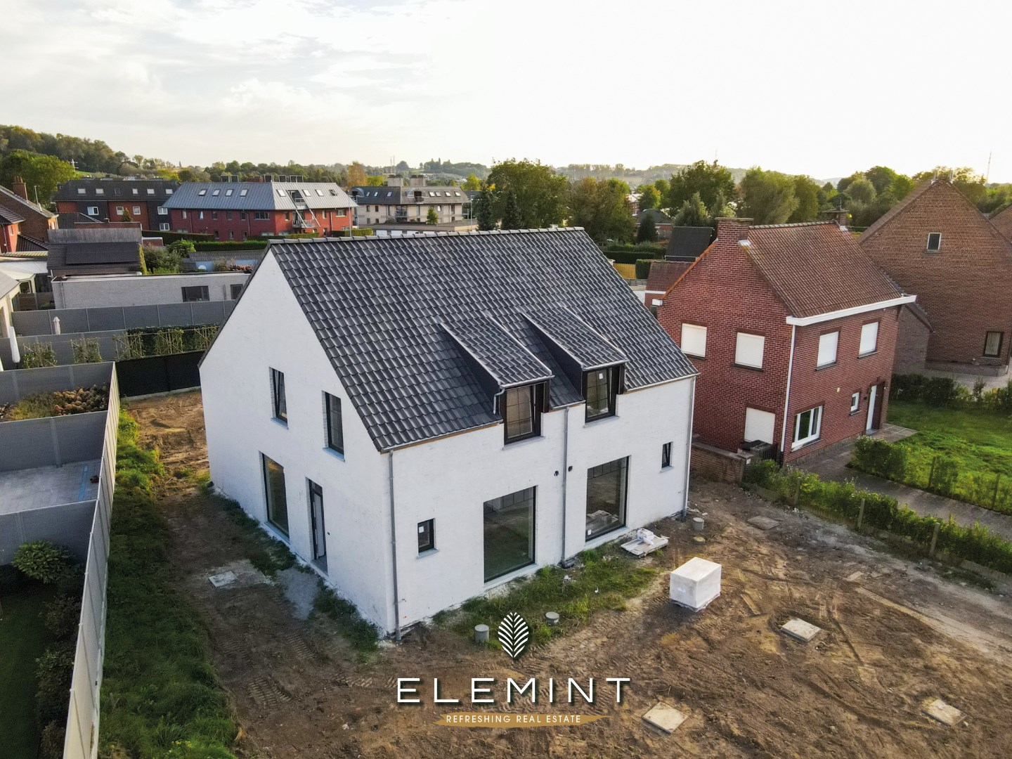 Nieuwbouwwoning met 3 slaapkamers op 382m² 