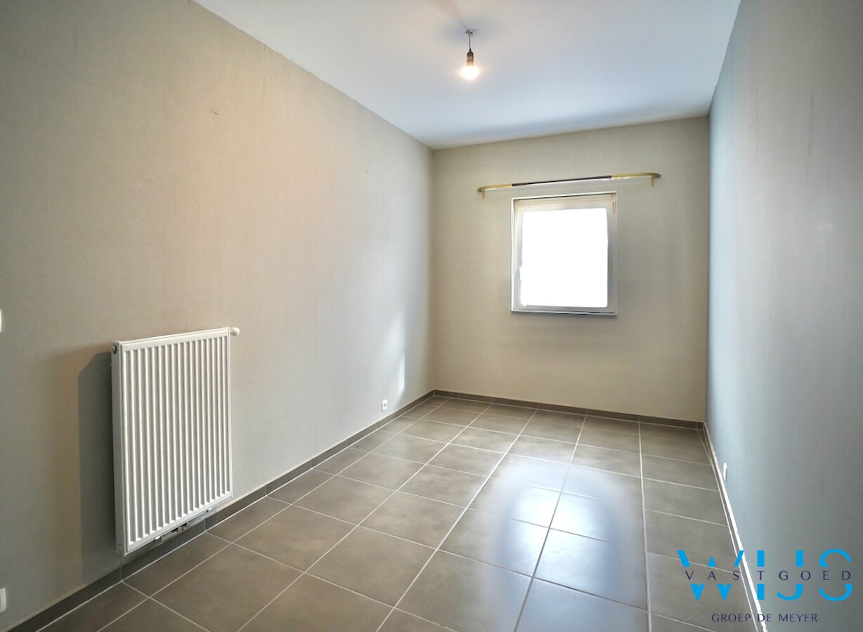 Gelijkvloersappartement met tuin en staanplaats te Ertvelde ! 