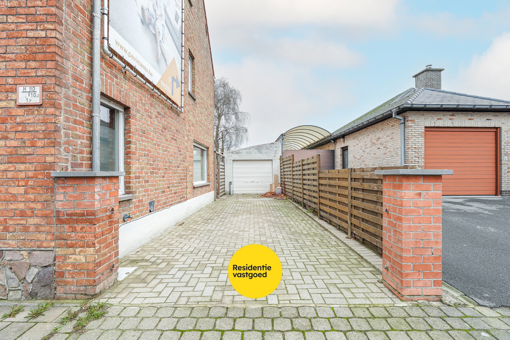 Te renoveren woning in het centrum van Veldegem 