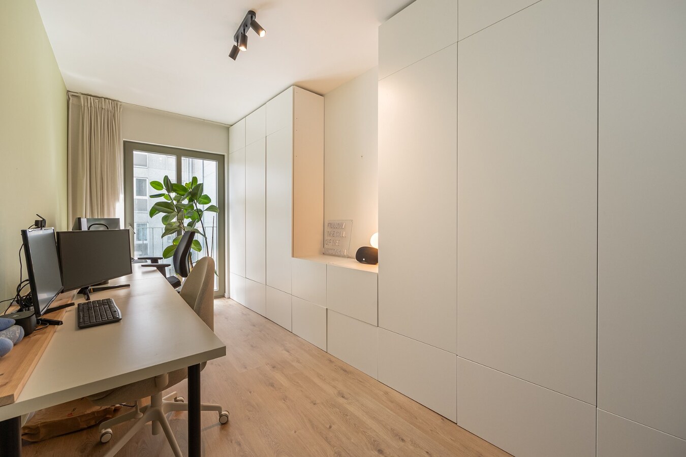 Recent appt. met 2 slpk en terras op het Antwerpse Zuid! 