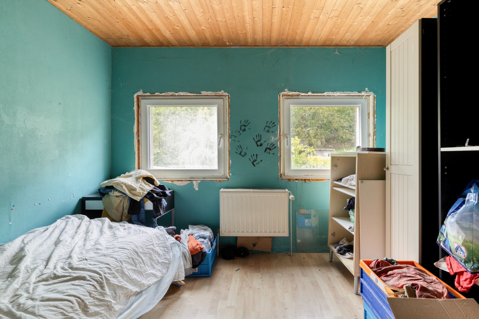 Halfopen bebouwing met 5 ruime slaapkamers, 2 badkamers, garage en tuin in Holsbeek – bewoonbare oppervlakte 214m² 