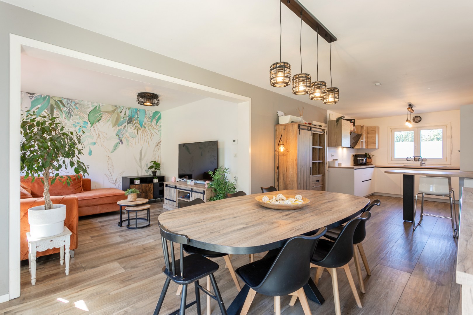 Recente woning (EPC B) met 5 slaapkamers en tuin te Braine-le-Château 