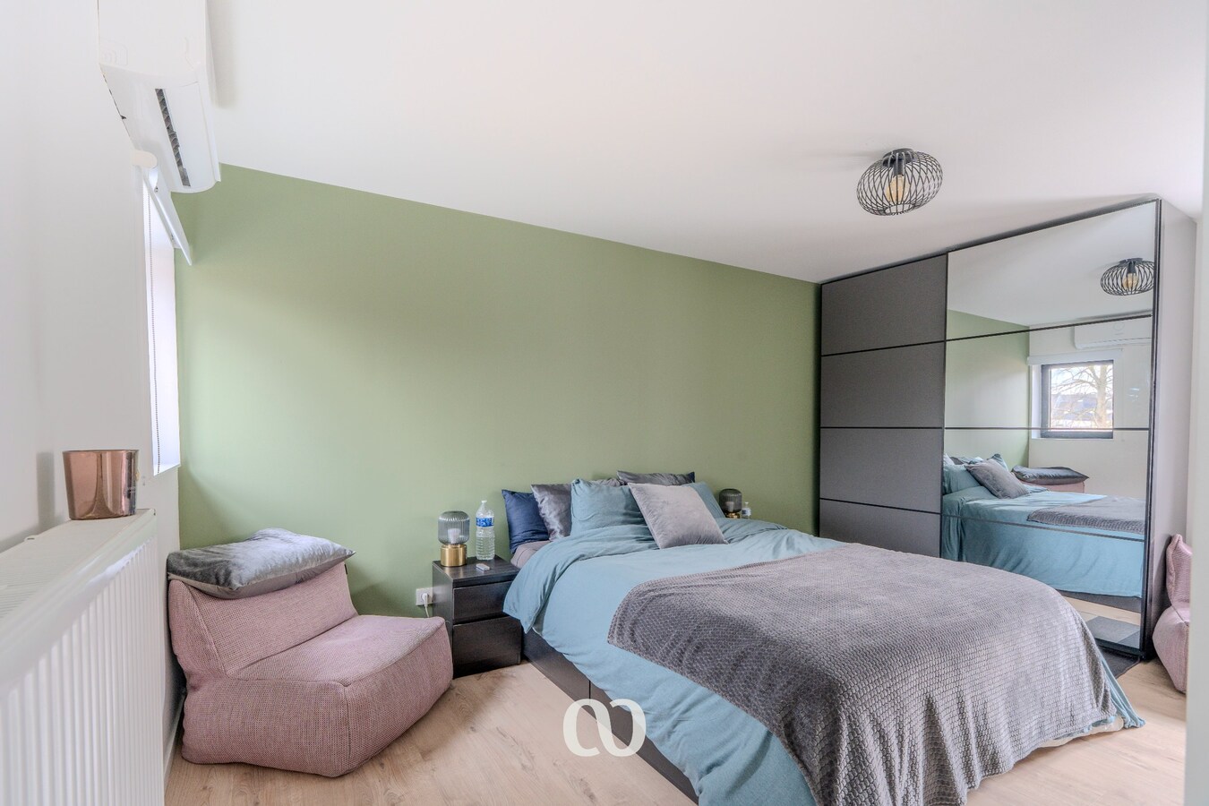 Charmante woning met speelse indeling en industriële touch 