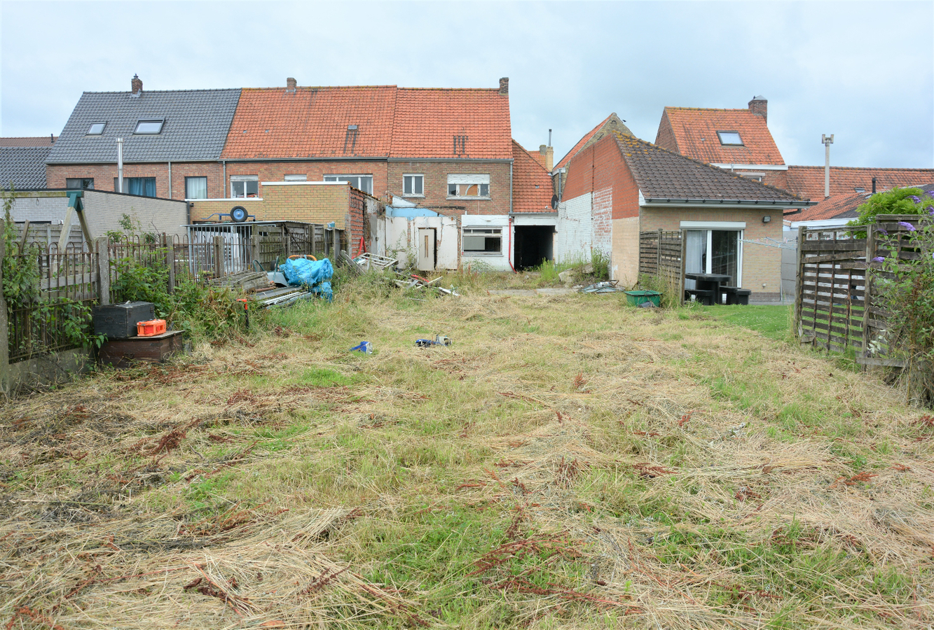 Renovatiewoning in het centrum van Eernegem 