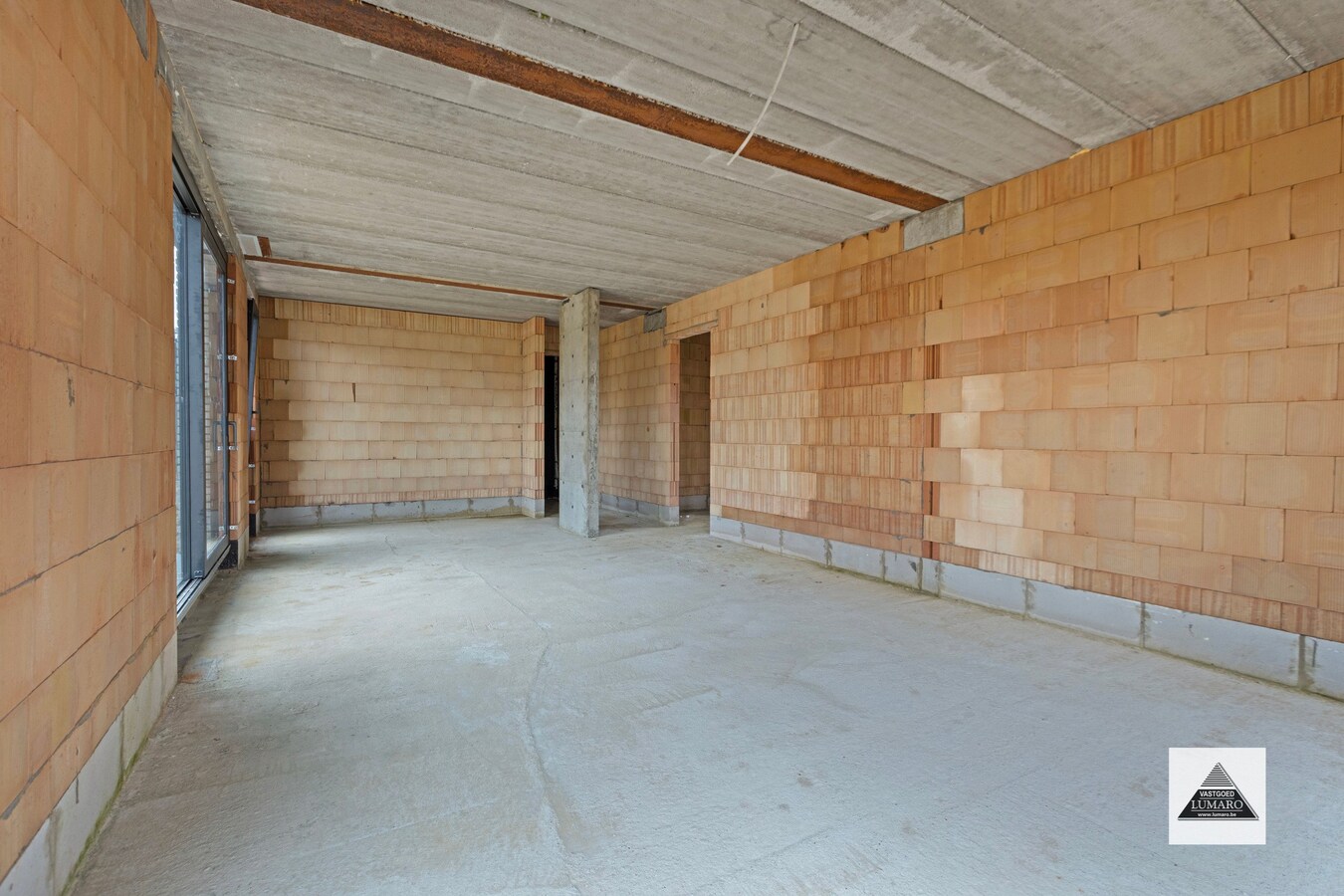 Nieuwbouw instapklare woning met 4 slaapkamers (waarvan 1 gelijkvloers) 