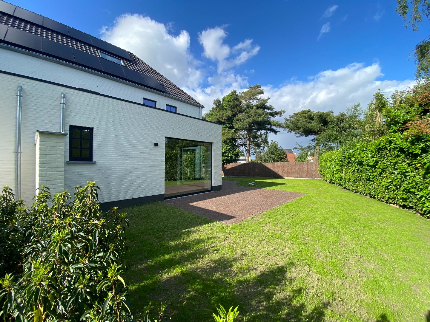Exclusieve, energiezuinige nieuwbouwwoning op een discrete ligging te Waregem! 