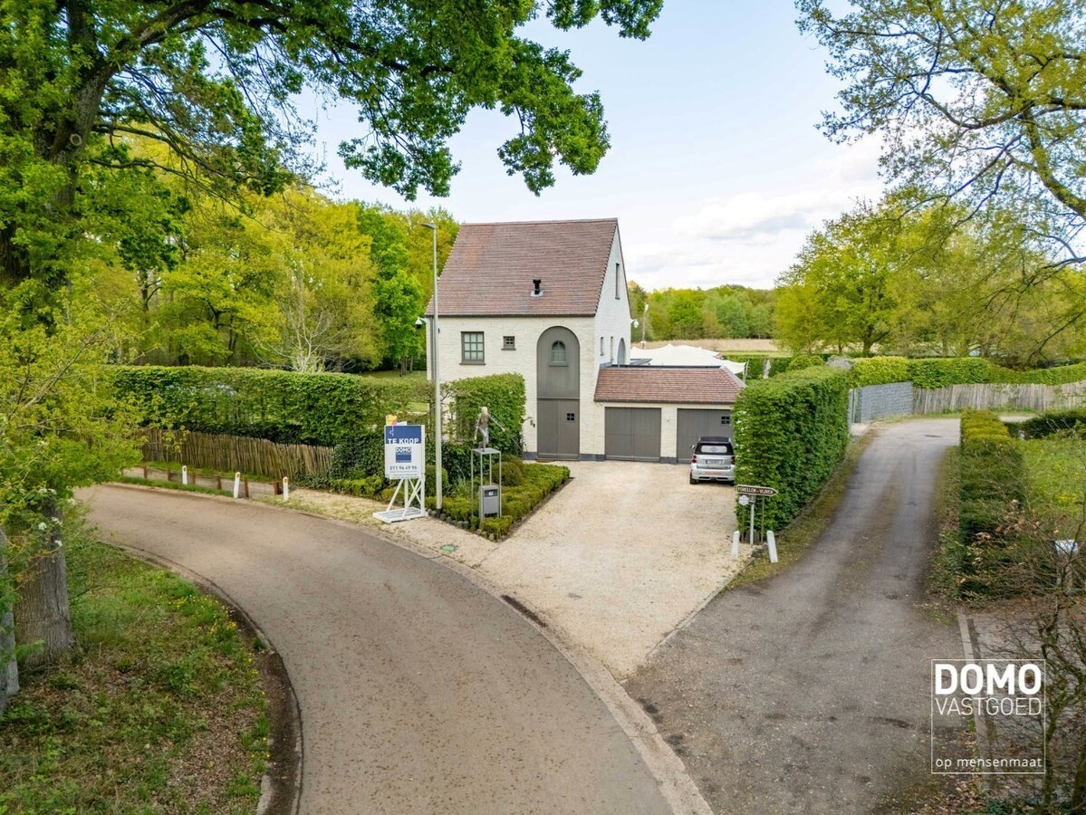 Exclusieve villa, zeer rustig gelegen, aan de groene bossen van Bolderberg. 