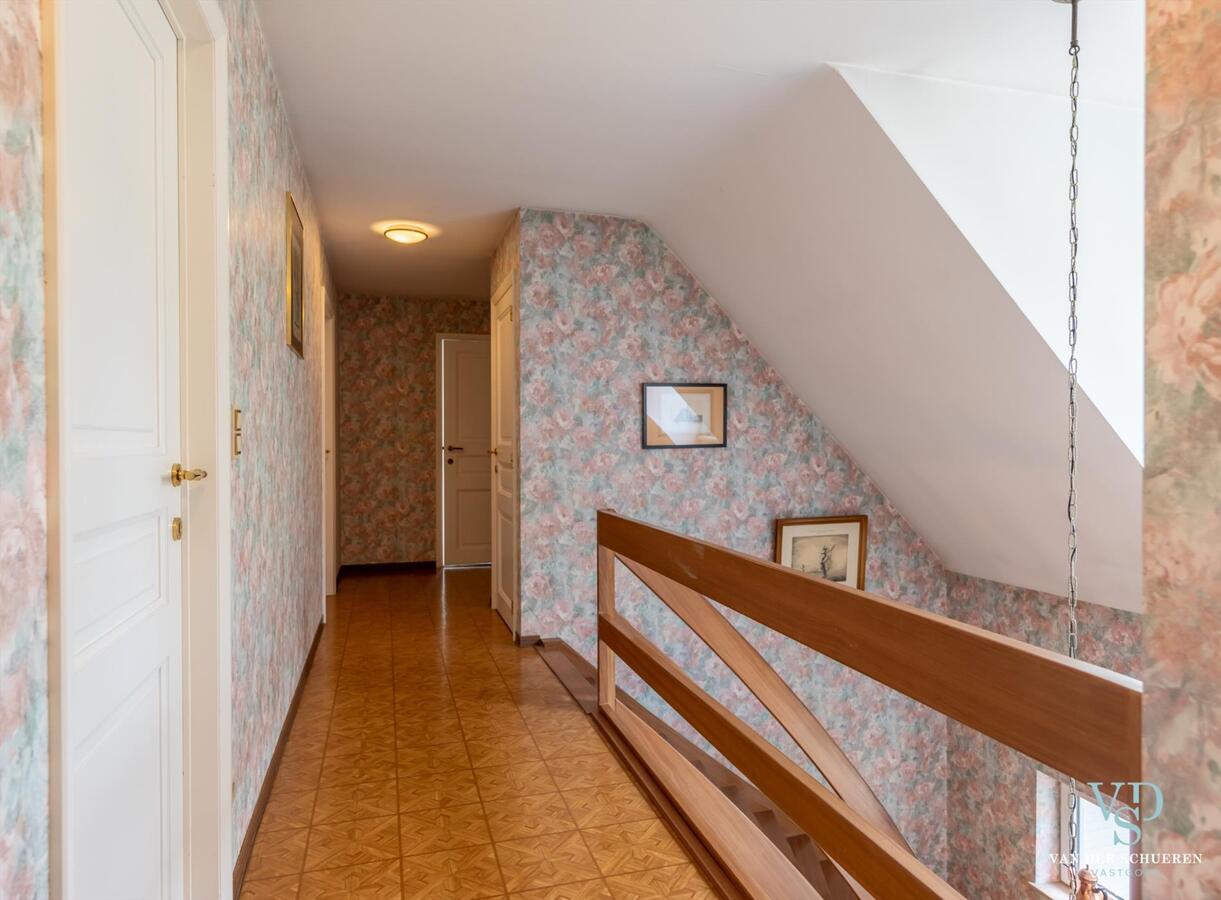 Stijlvolle villa in prachtige, groene omgeving.    Exclusief. 