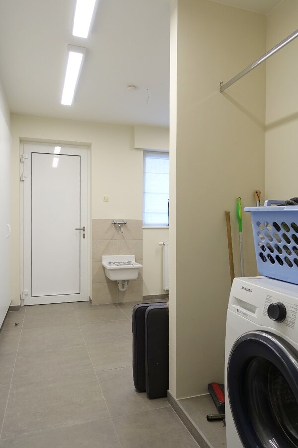 Moderne nieuwbouwvilla met 4 slaapkamers 